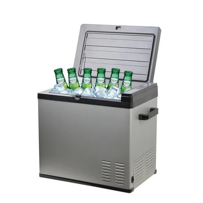 Frigorífico para uso doméstico e automóvel de dupla utilização de 50 L de capacidade com classificação de eficiência energética de grau 1